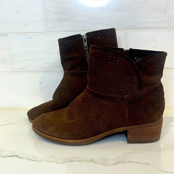 UGG Women’s Darling Seaweed Perforation Boots - Picture 1 of 13
